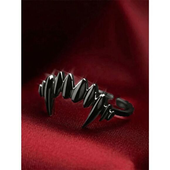 Wicked Silk Goth Emo Vampire Fang Ring 2pcs Set - Black - Picture 3 of 5